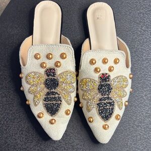 Source Unknown Gold and Black Embellished Mules